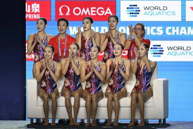 Китай завоевал командное золото по синхронному плаванию