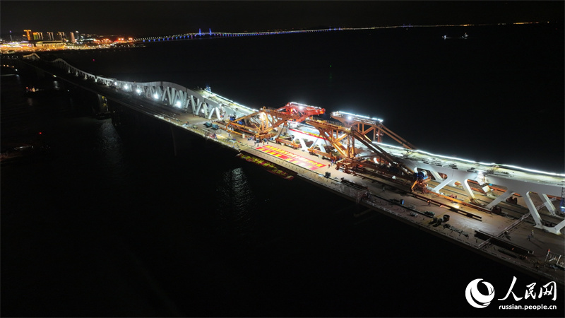 В Аомэне завершено смыкание самого длинного морского моста